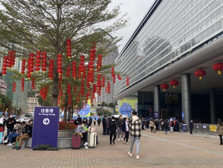 深港恢复通关首日，超3万人经陆路口岸进出香港