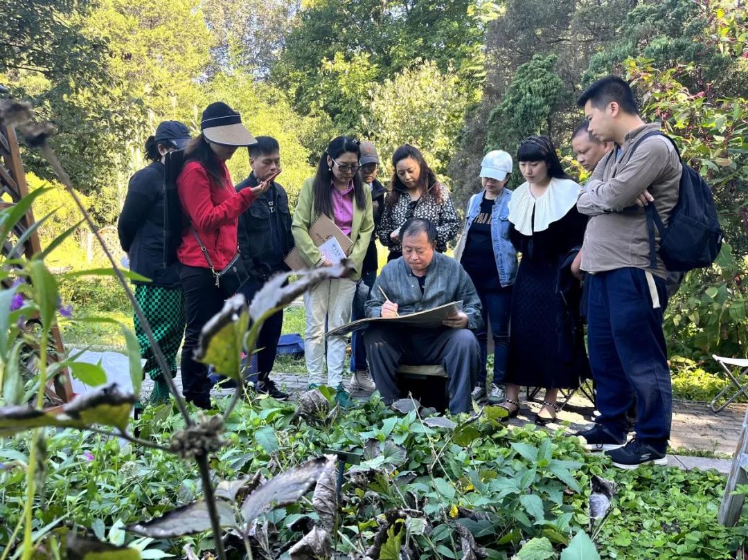 眼底有诗 心中有画——2022北京画院莫晓松·李雪松花鸟研修班写生香山植物园