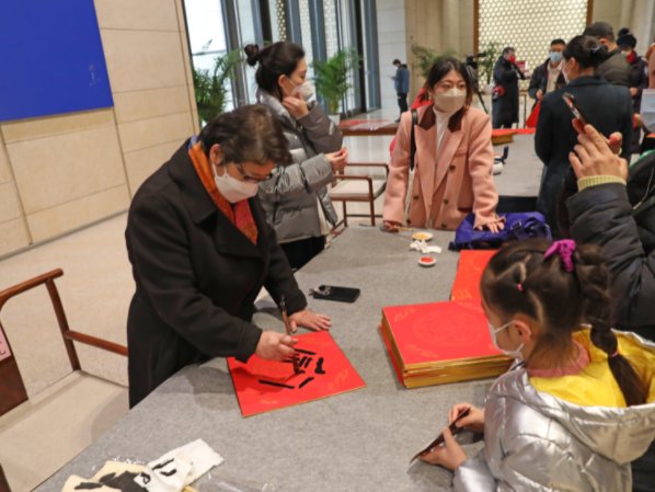 中国工艺美术馆·中国非物质文化遗产馆准备多种文化“年货”，与观众共度“小年”