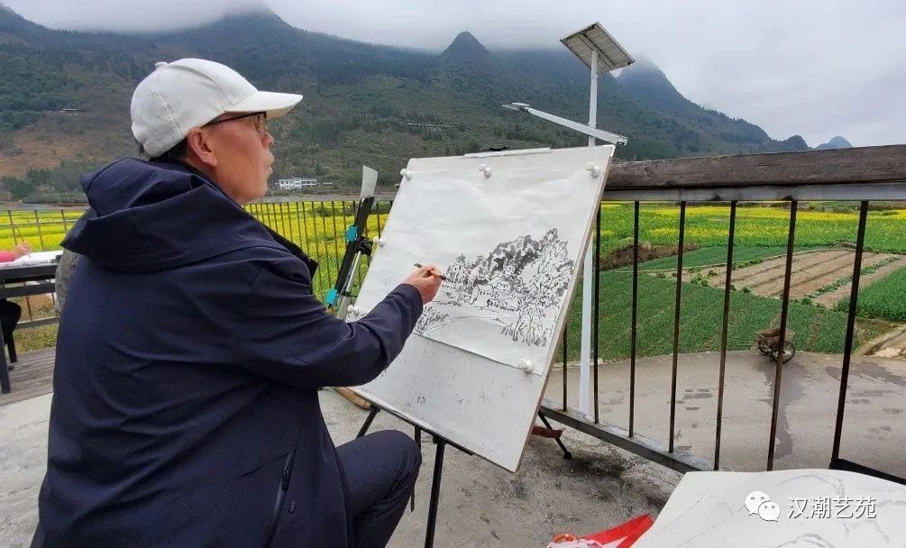 春风细雨润丹青 ，王乘中国山水画写生创作研修班走进贵州万峰林上纳灰村