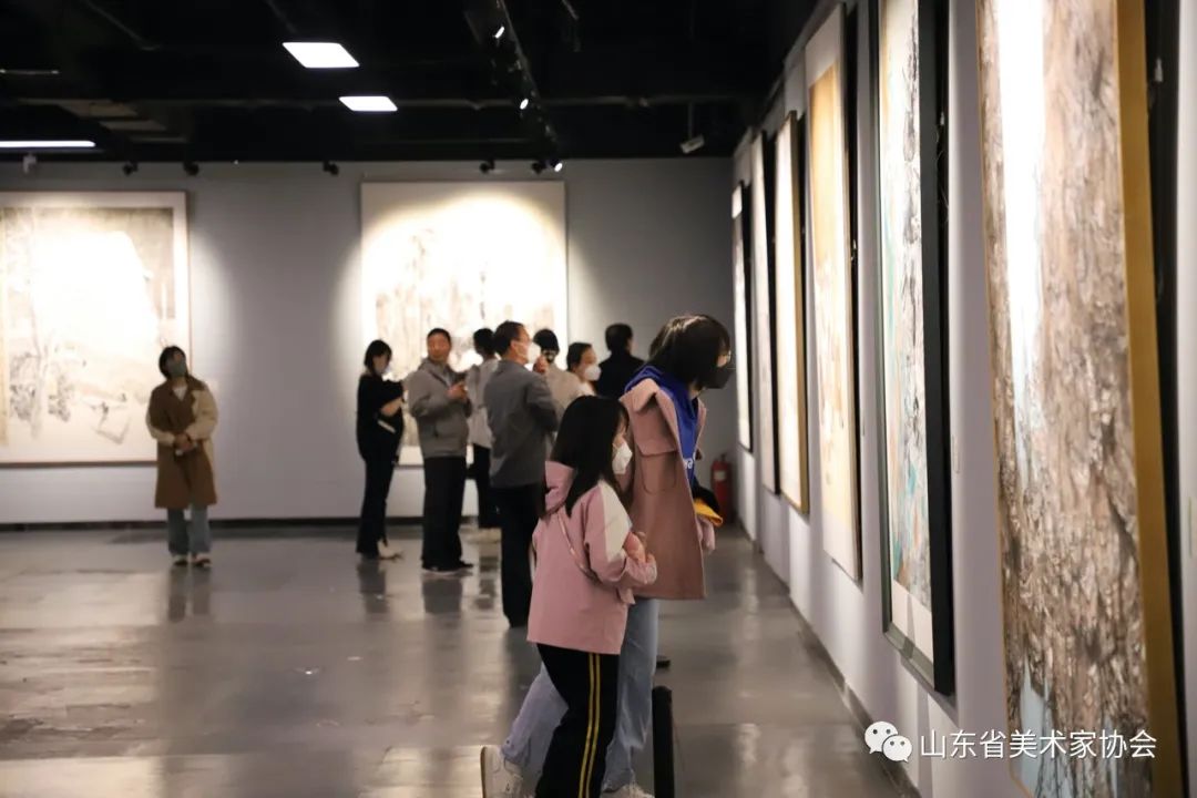 第五届山东省青年美术大展（临沂）巡展在临沂市美术馆开幕