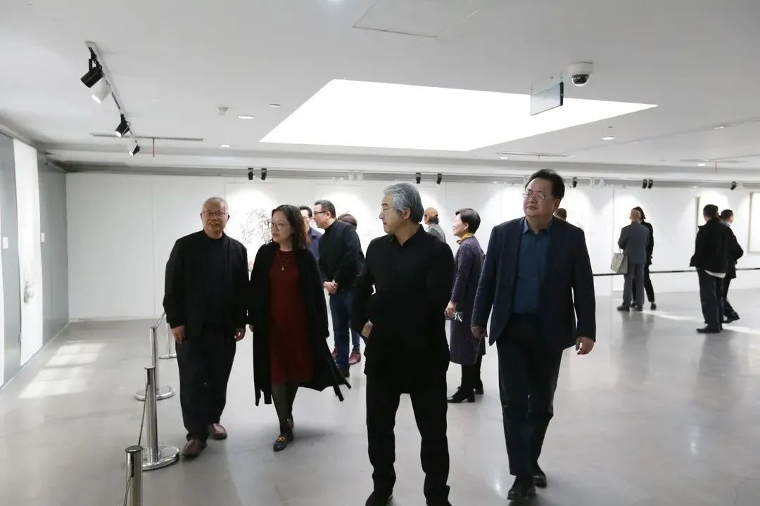 “美尽东南——福建花鸟画名家作品邀请展”在宁波开展