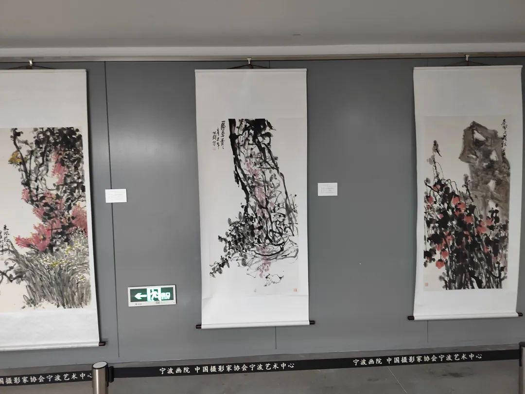 “美尽东南——福建花鸟画名家作品邀请展”在宁波开展