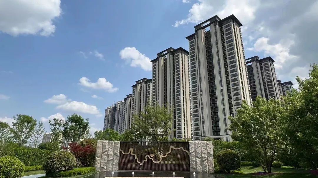 ​济南华侨城奢适三居户型备受追捧，满足各龄段居者对家的构想
