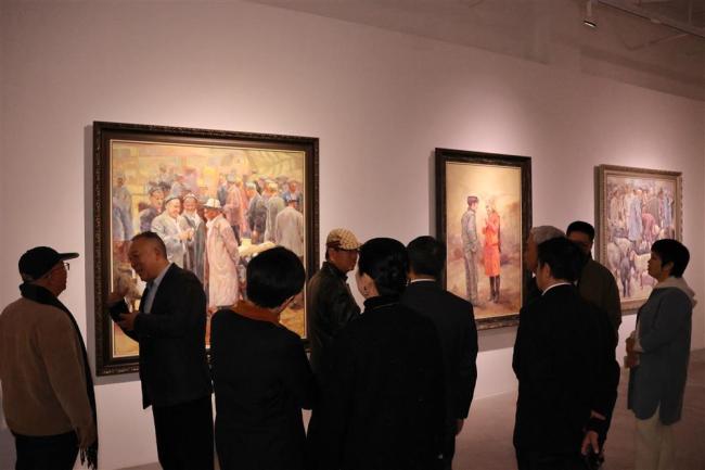 范迪安等25位艺术家共绘，“和美新疆——中国油画写生作品巡展”上海站开幕