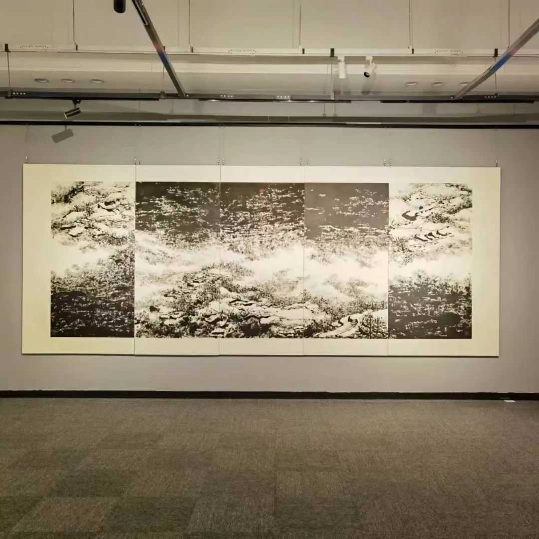 “魅力红谷——两代琢墨•丁杰／丁鼎父女中国画展”在南昌隆重开幕