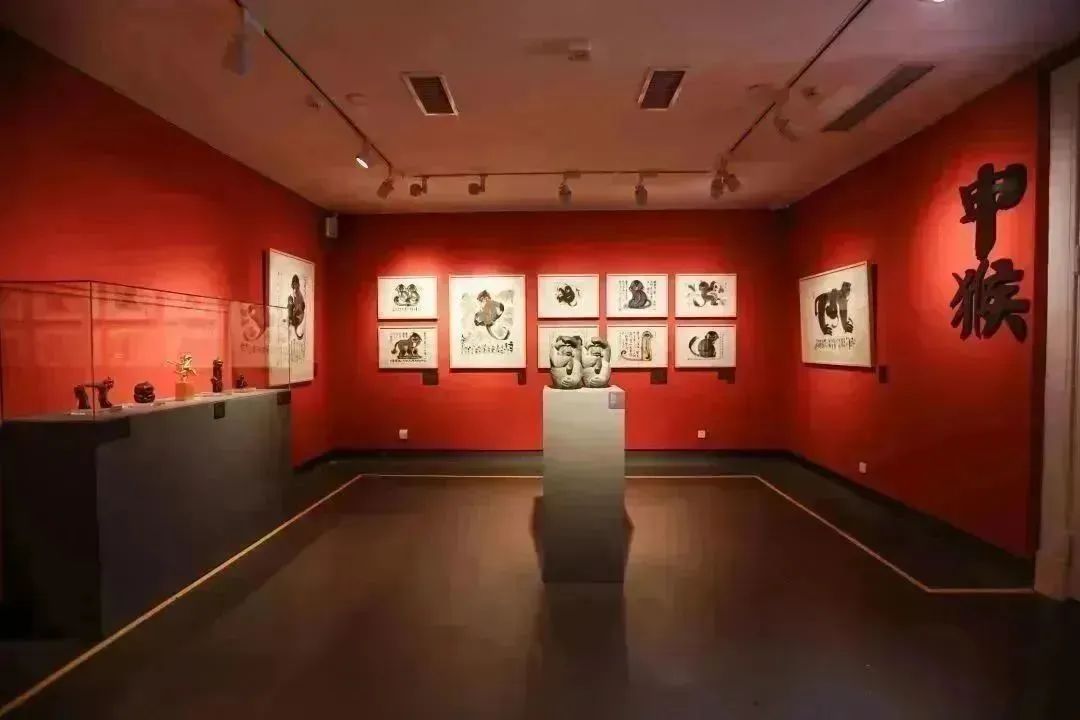 “韩美林生肖艺术展”第五站在青岛市美术馆开幕