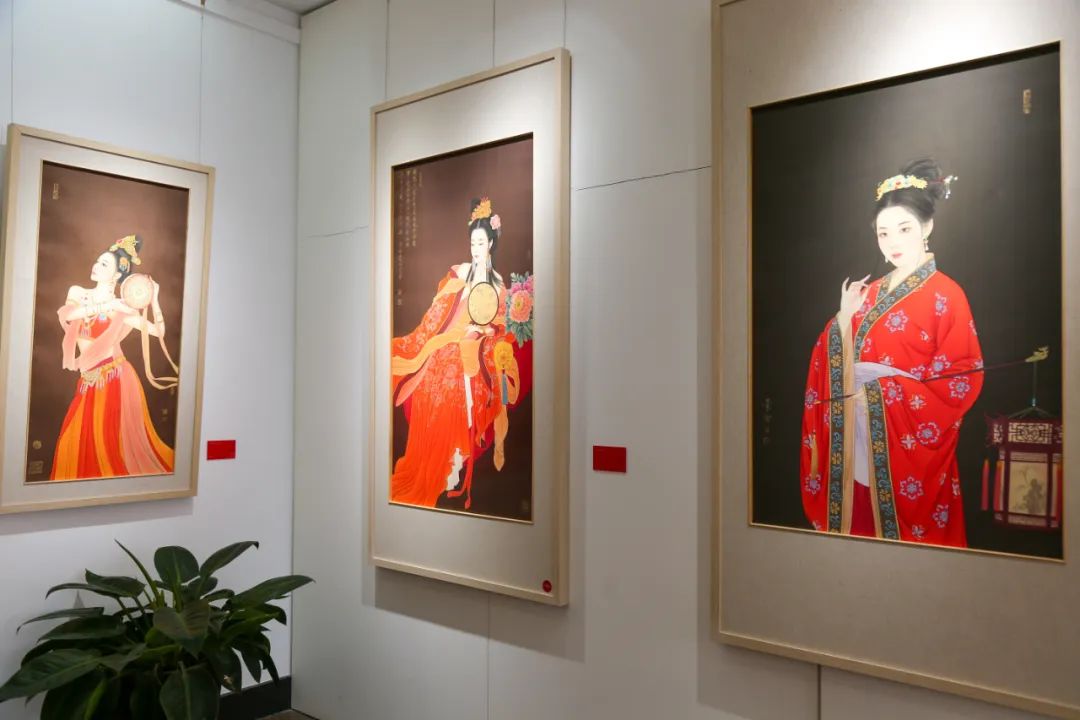 精致唯美，“中国红——崔景哲工笔画展”在北京荣宝斋隆重开幕