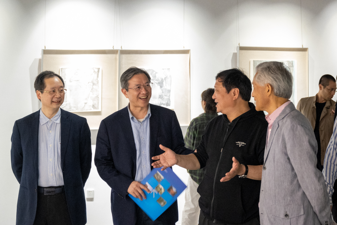 “墨知乡情——邓建强中国画展”在重庆大学开展
