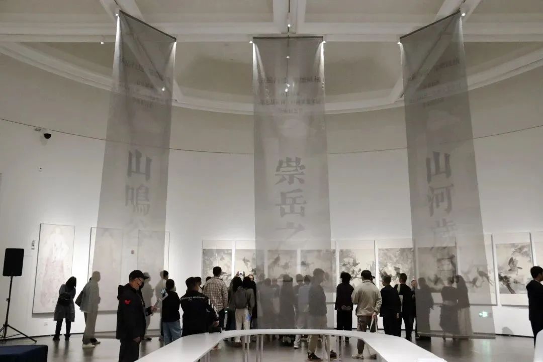 “五岳归来——第七届杭州·中国画双年展”在中国美术学院美术馆开展