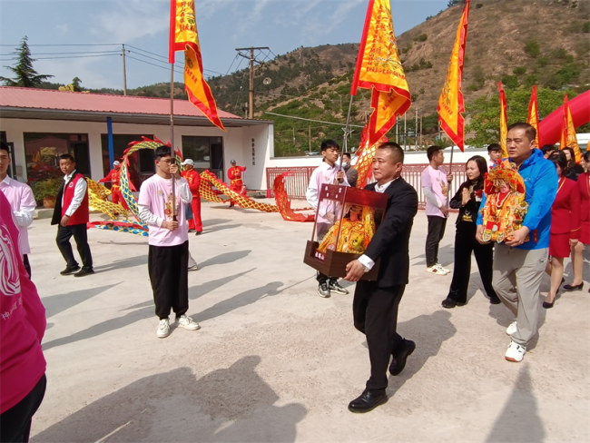 青岛、烟台举办妈祖春祭暨两岸祈福大典