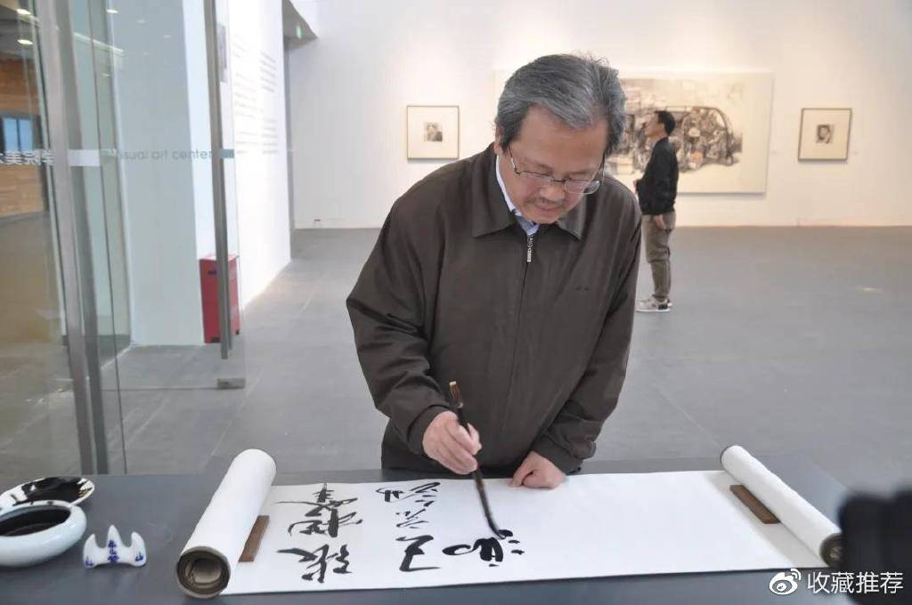 “心生万象——王巍中国画作品展”开幕，展期至5月3日