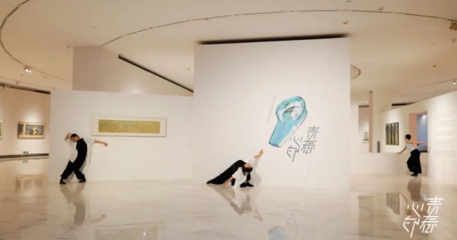 五四青年节，“青春心印——第九届关山月美术馆青年工笔画展”在深圳开幕