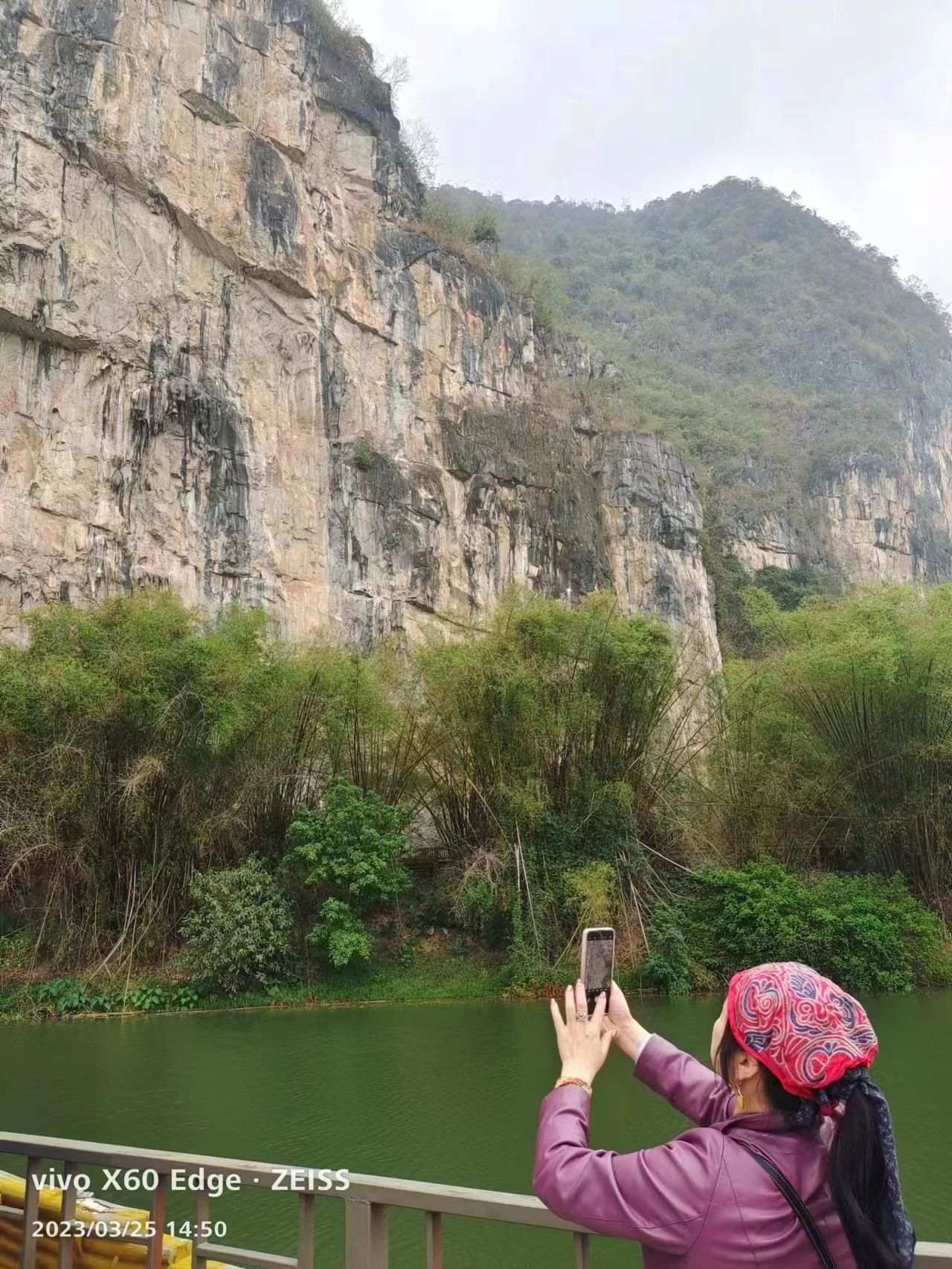 在齐鲁大地和八桂山川行走，女画家周末妙手丹青留住世间美好