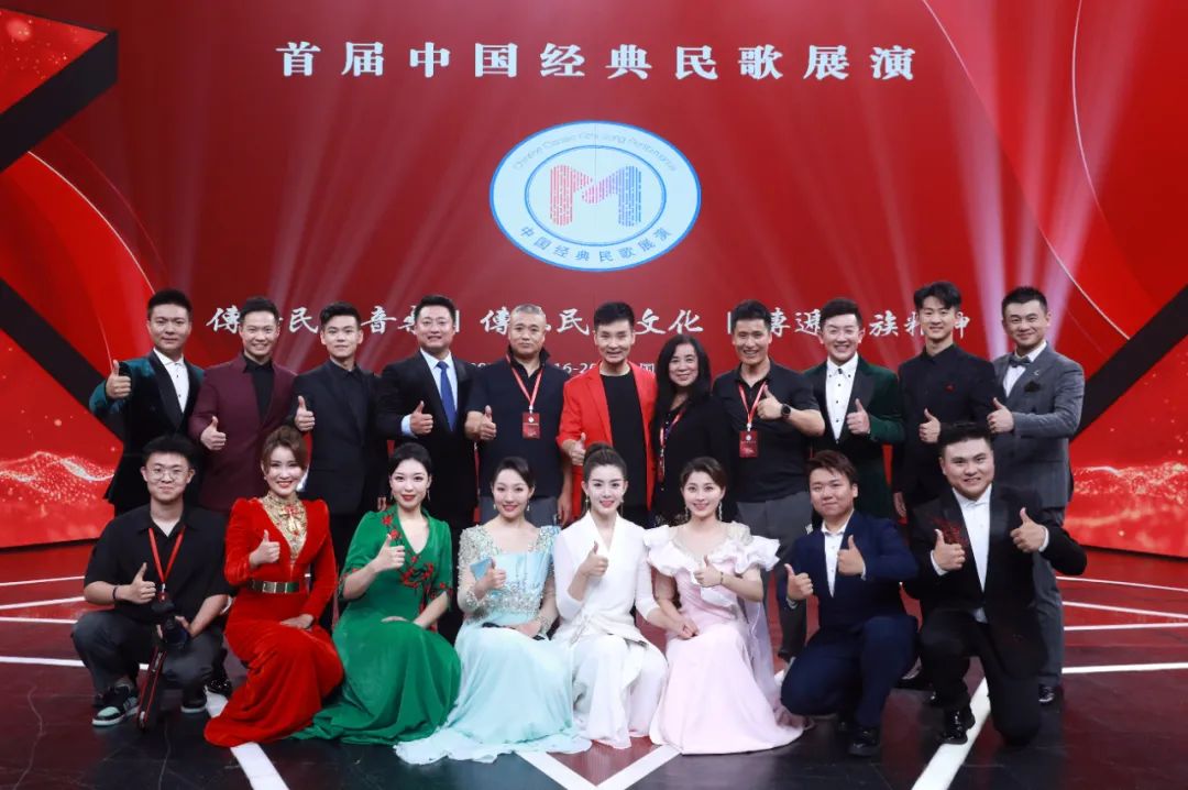 邓超然、王继明在第十四届中国音乐金钟奖分赛区拔得头筹