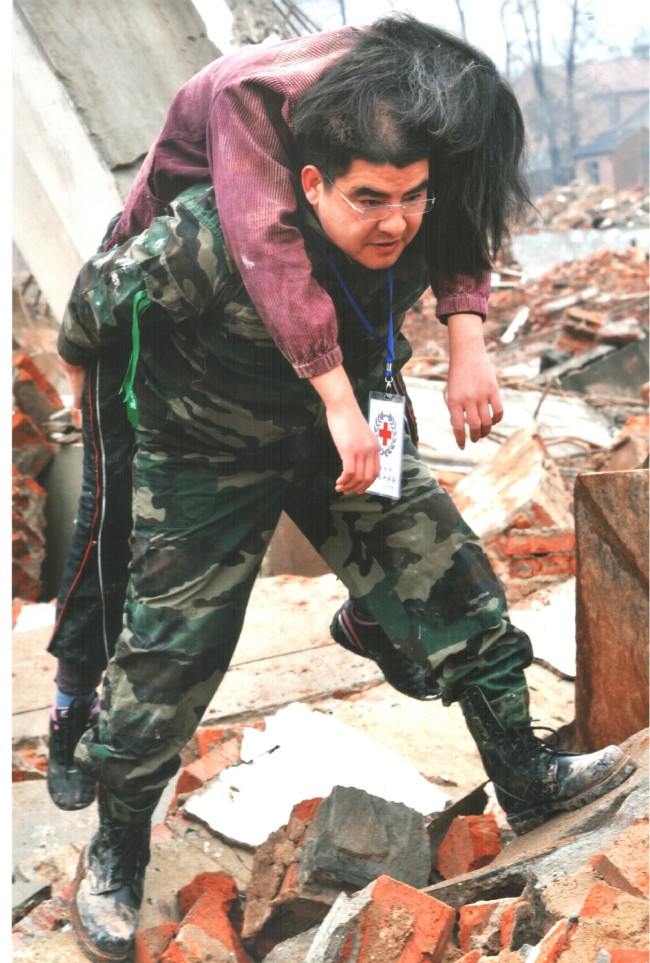 陈光标：参加汶川抗震救灾，成为我做慈善的新动力和新起点