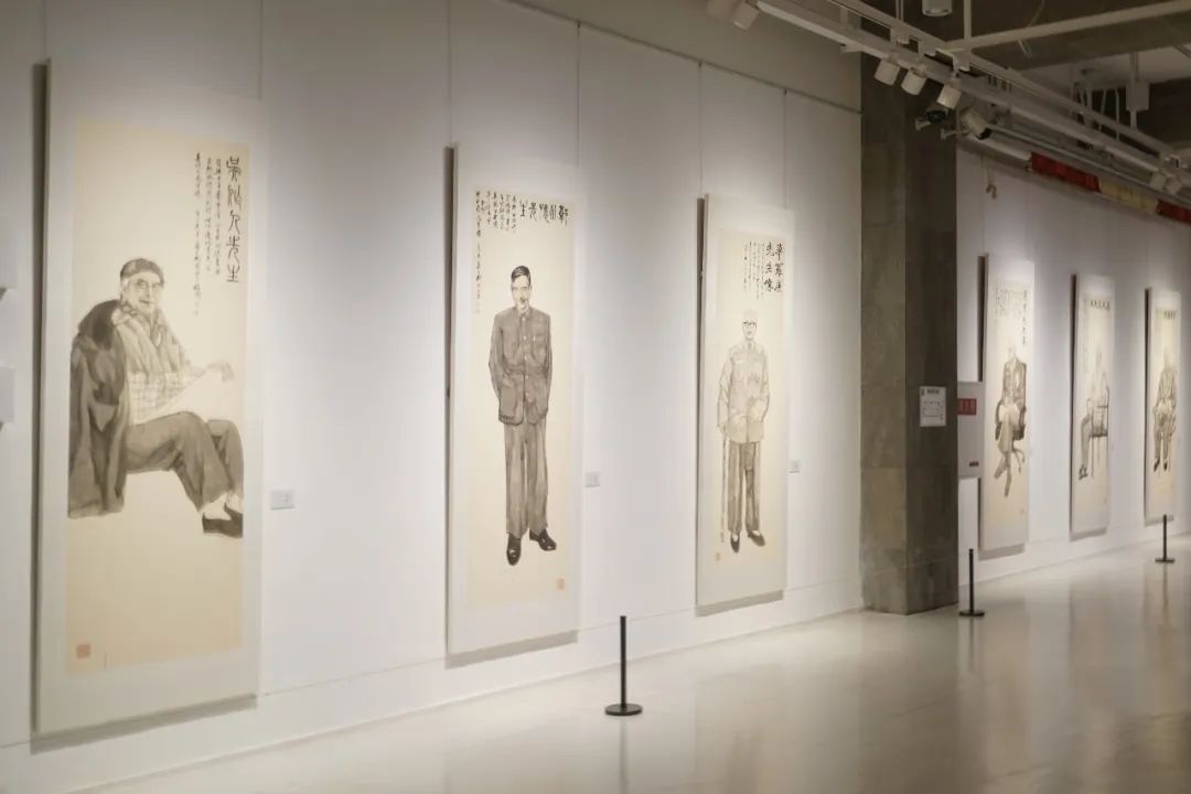 “百年风华——荷生刘波主题画展”在重庆开幕，展期至5月26日