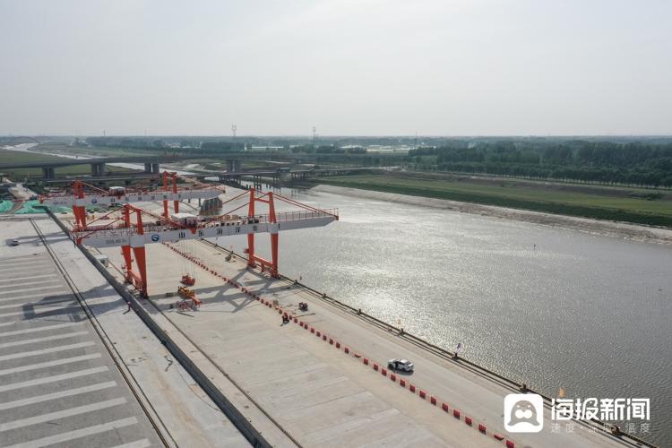 设置6个泊位、满足2000吨级船舶通行，小清河复航工程章丘港港口成功验收