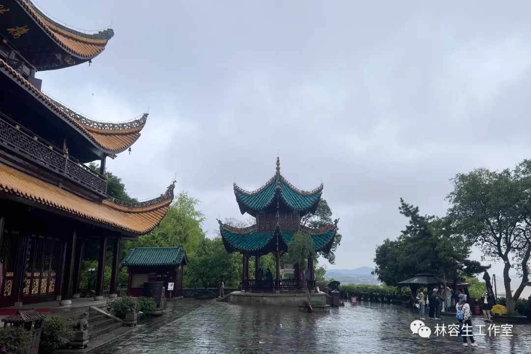 林容生写生岳阳楼：洞庭湖畔，有多少古人在此登临