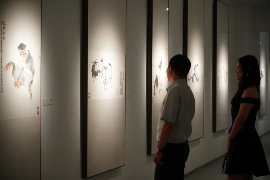 “清风雅趣——陈湘波工笔花鸟作品展”​在广州市中冶·逸璟荟开幕