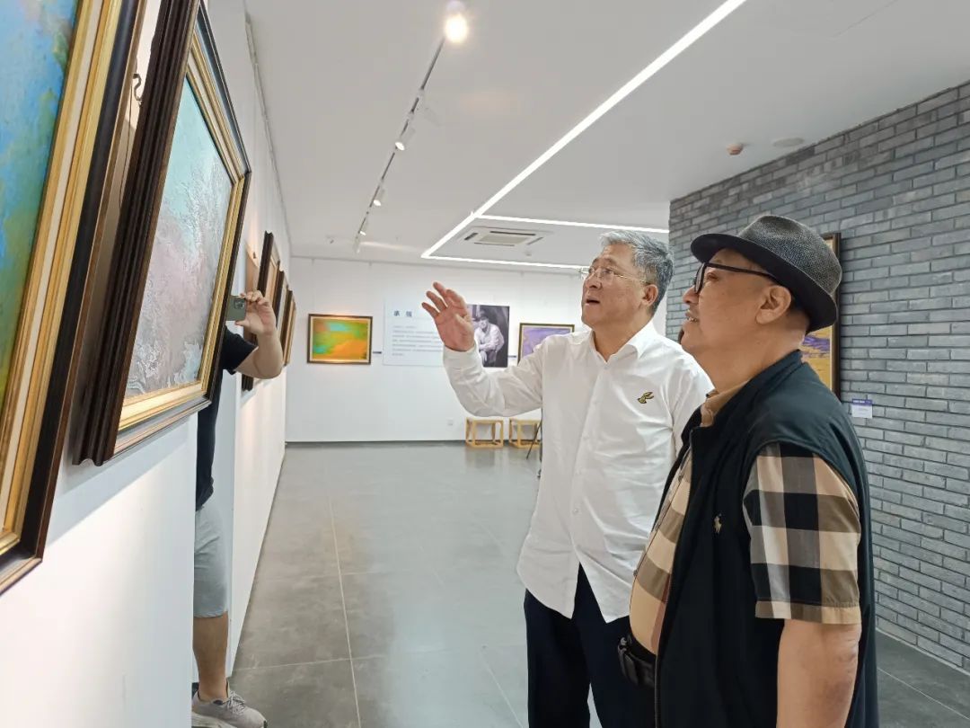 “大象无形  华彩益彰——承强油彩抽象绘画艺术展”在北京开幕