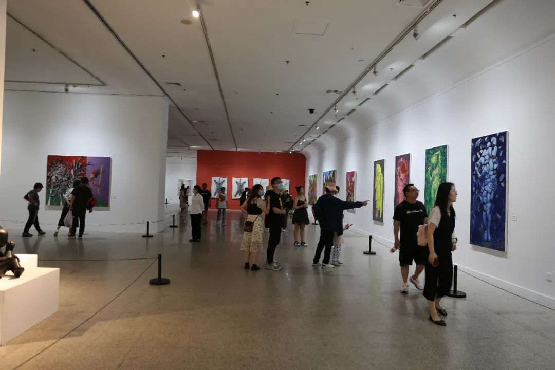  “应变——石磊艺术展”在湖北美术馆开幕