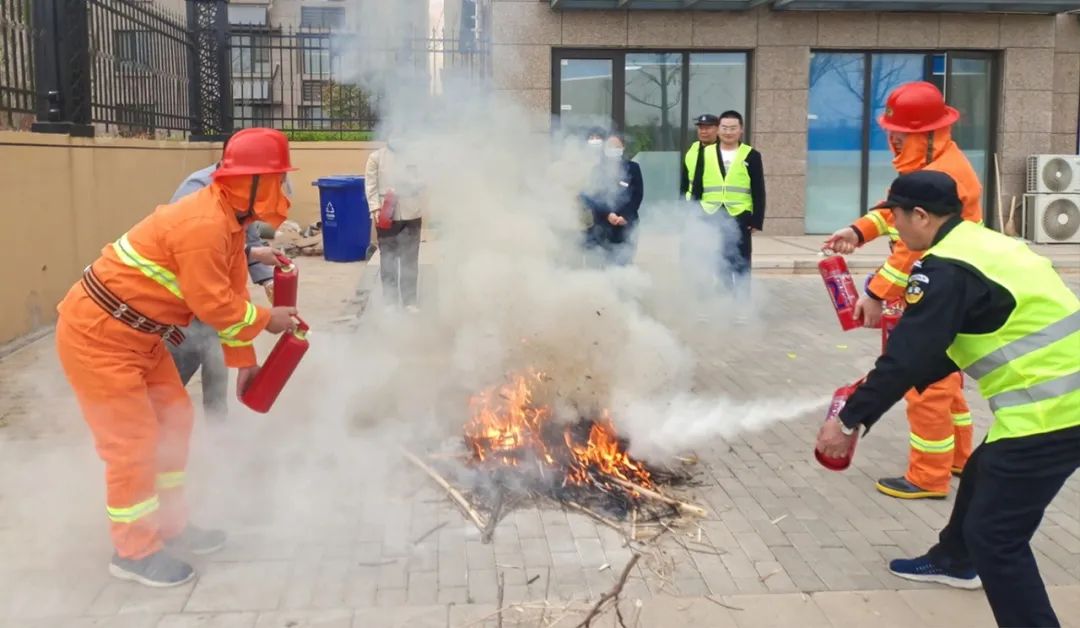 银丰物业上半年消防安全演练活动圆满举行