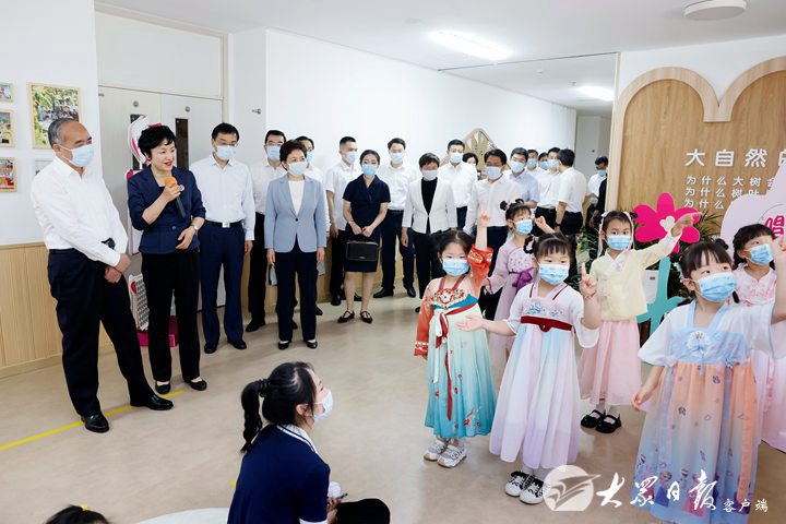 林武“六一”看望慰问师生，向山东省少年儿童致以节日祝贺