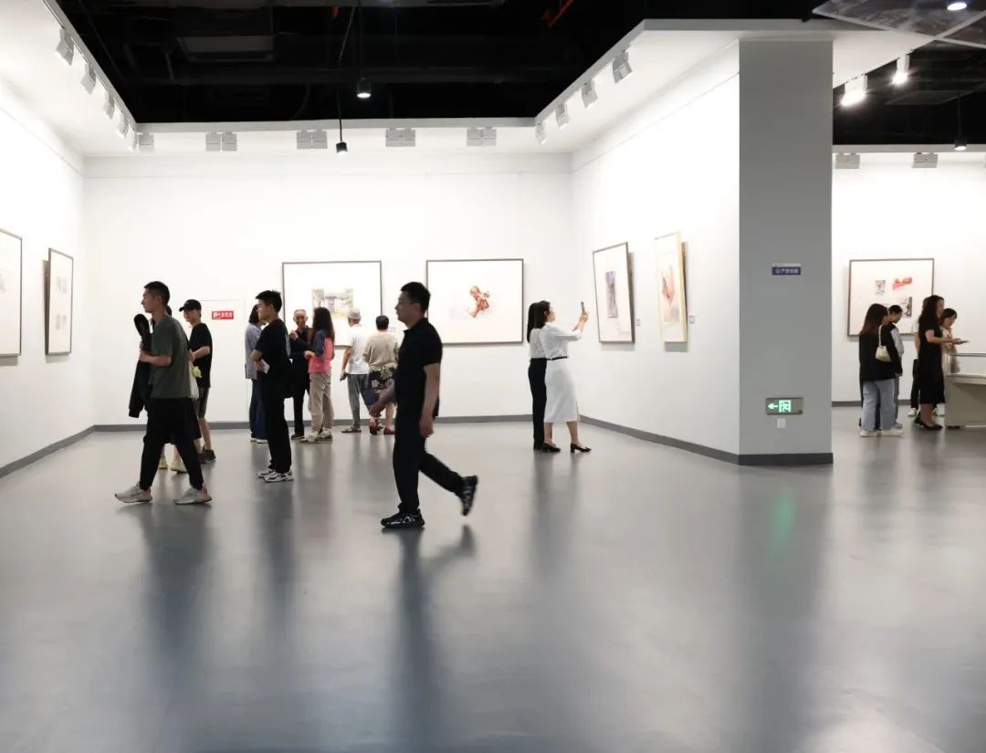 “积健为雄——杨毅柳水彩艺术展”在宝鸡美术馆开幕