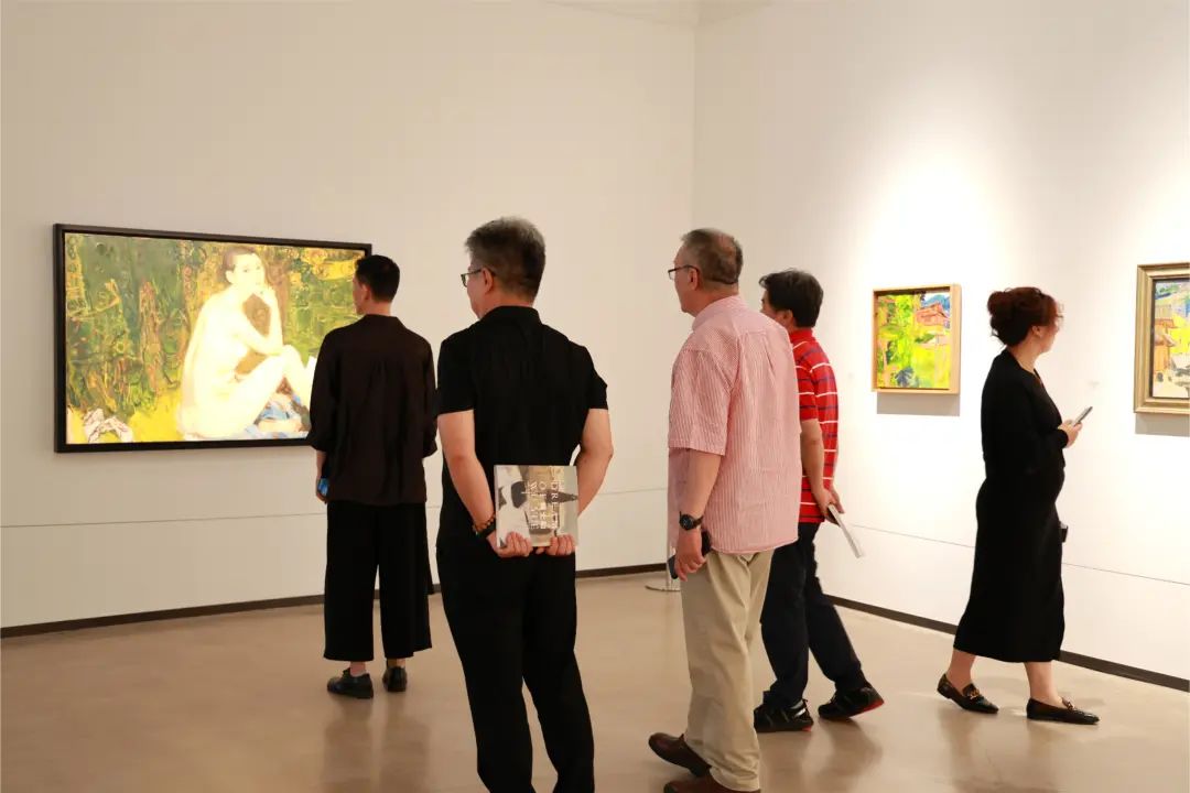 “梦吴越——戴士和油画作品展”在绍兴诸暨市鸿美术馆开幕