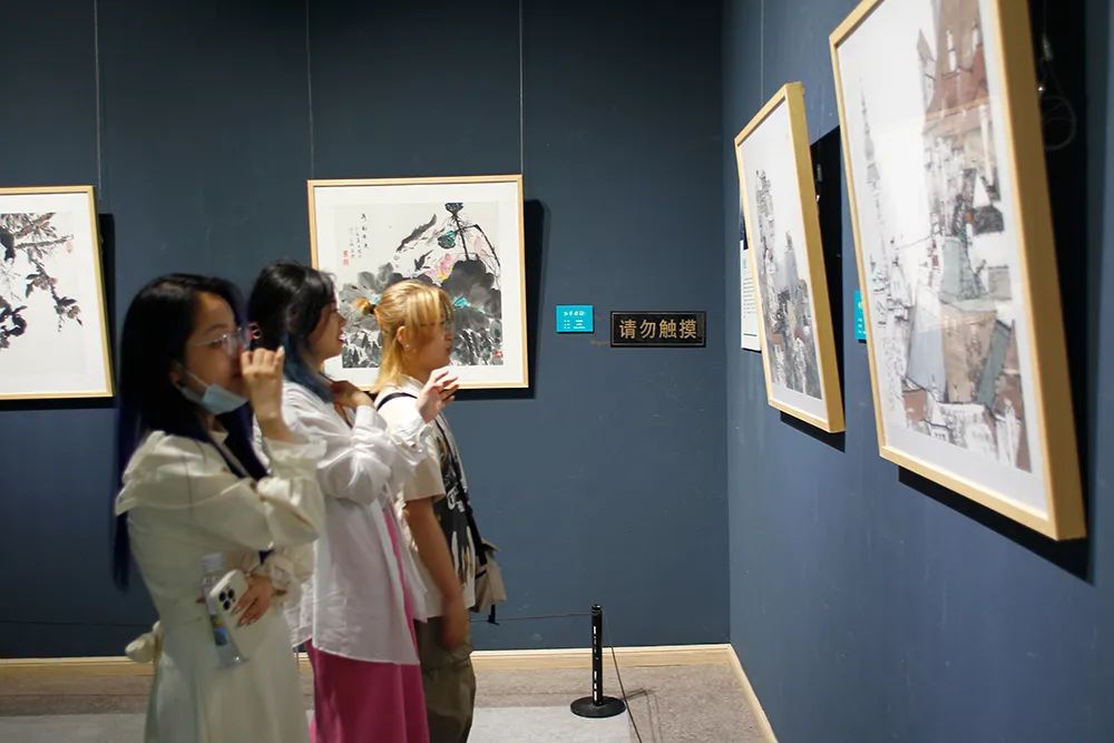 “水墨清韵——当代中国画家作品联展”在大连中山美术馆隆重开幕