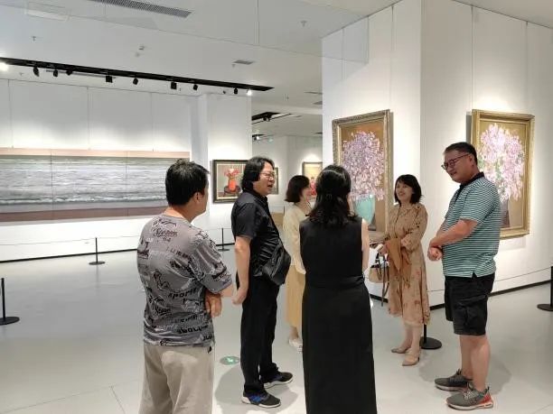 “行道记——王力克油画作品展”开启预展