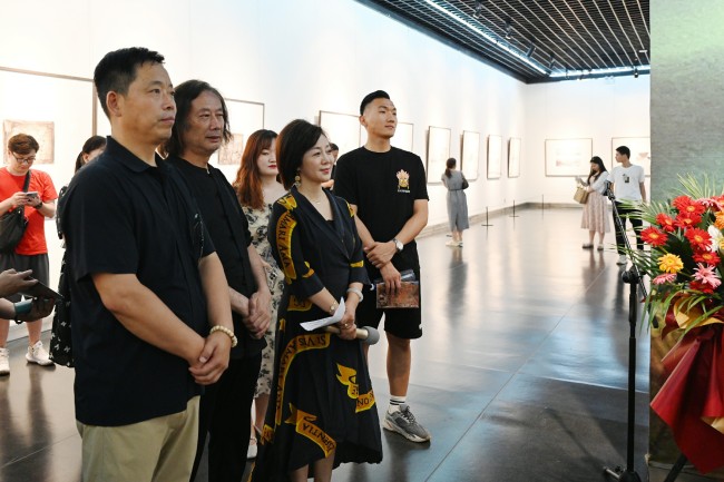 “积健为雄——杨毅柳水彩艺术展”在西安开幕，二百多幅精彩水彩画作展出