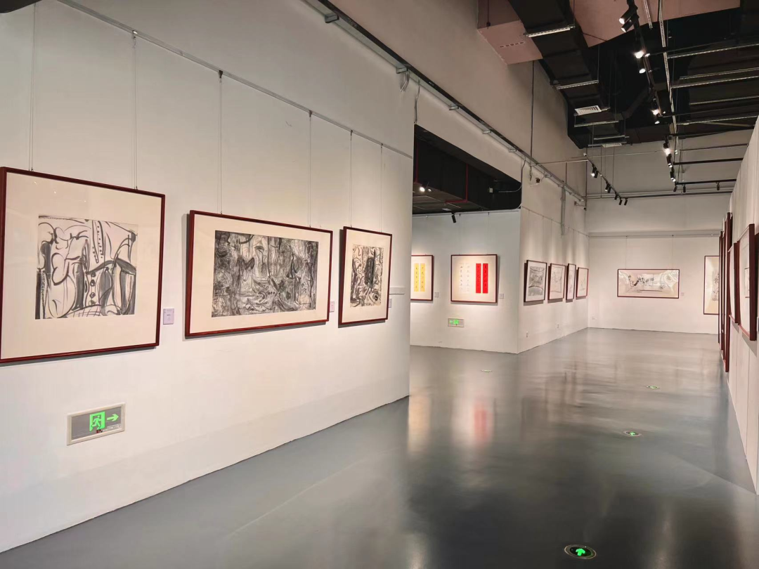 “瑞鹤清响——鲁晓波、张子康、谢小铨书画作品联展”在中山市博物馆开展