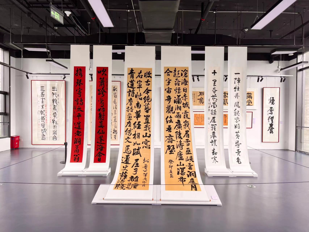 “瑞鹤清响——鲁晓波、张子康、谢小铨书画作品联展”在中山市博物馆开展