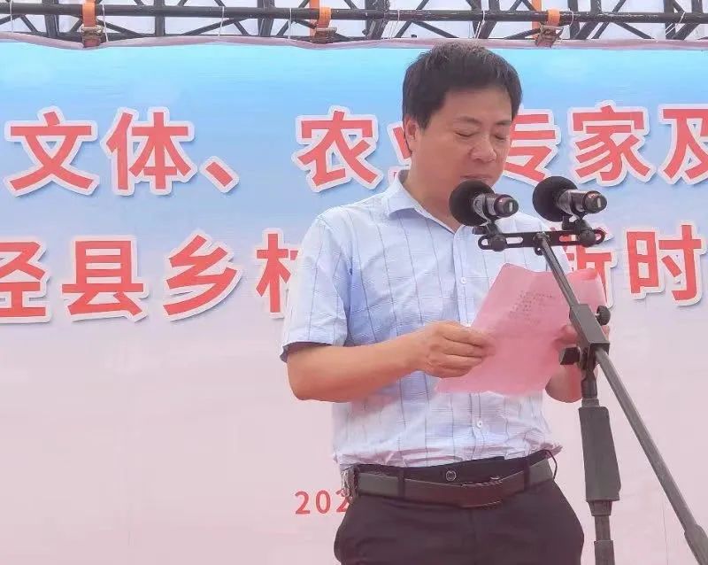 江苏省中国画学会“走进革命老区助力乡村振兴活动”在安徽泾县小康村举行