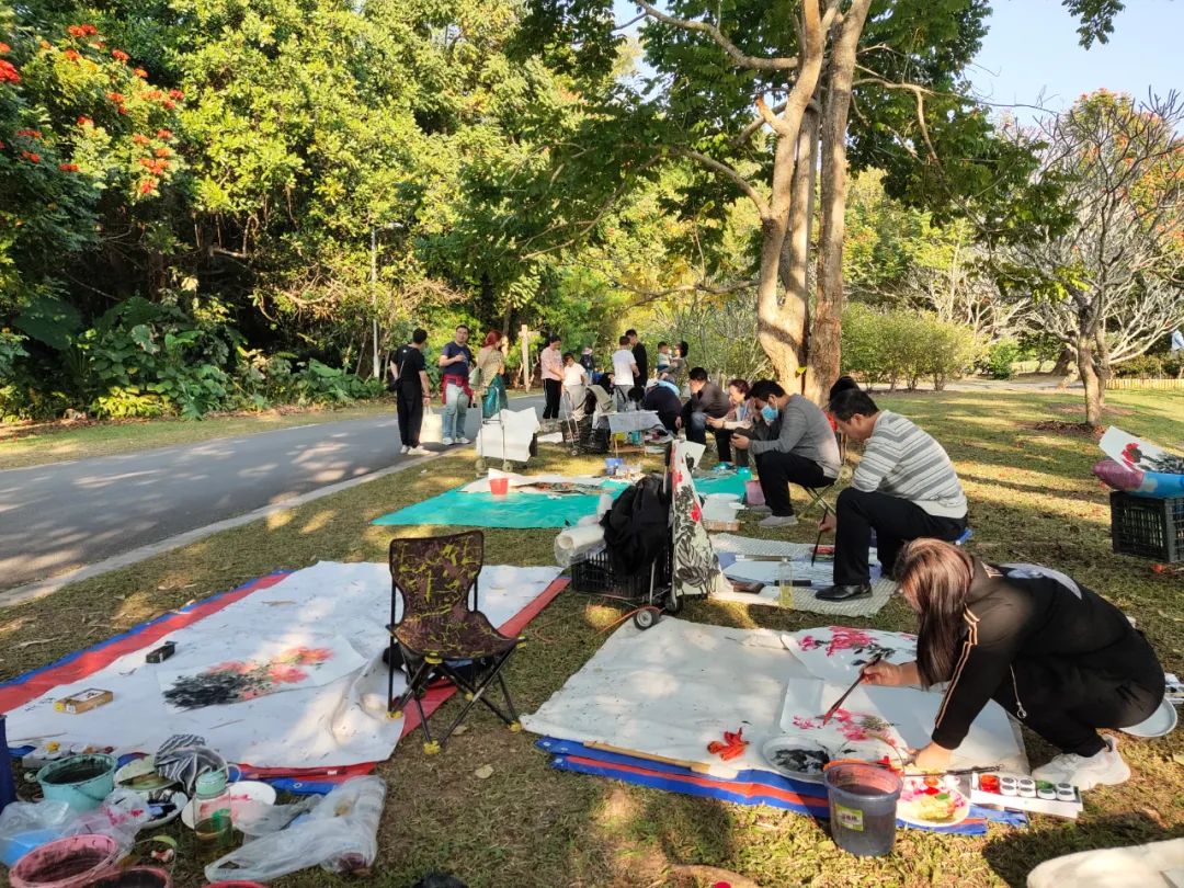 “万物回春·马卫巍大写意花鸟画师生作品展”在长垣市友谊美术馆开幕