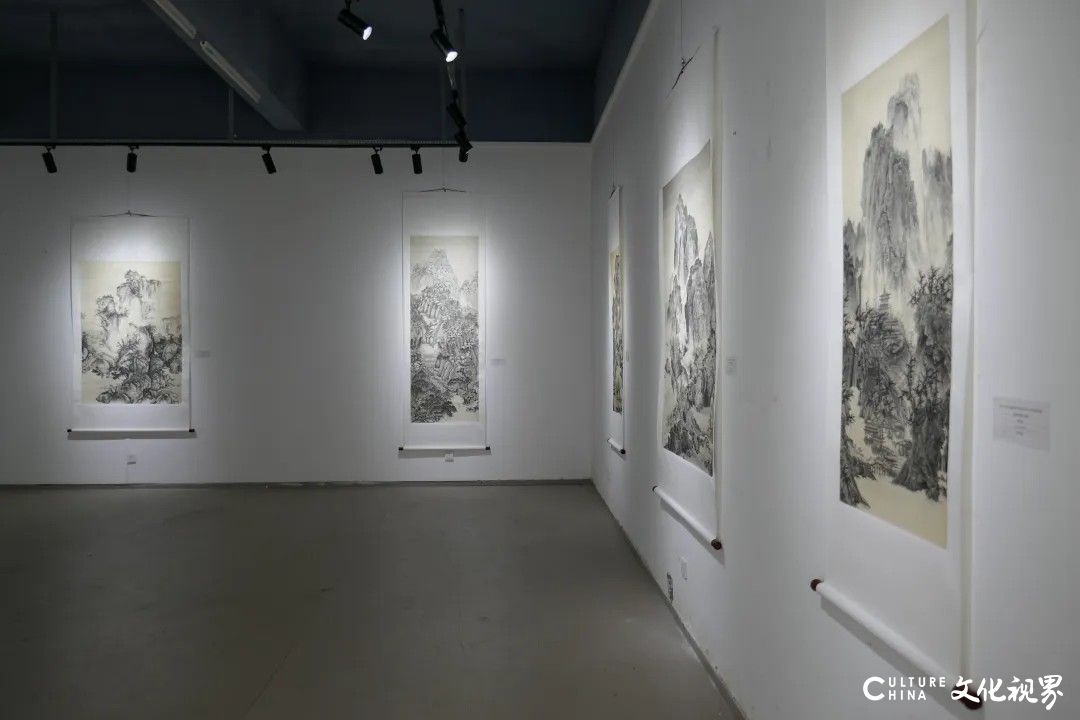 “厦门大学艺术学院美术系2020级中国画专业山水画临习展”开展