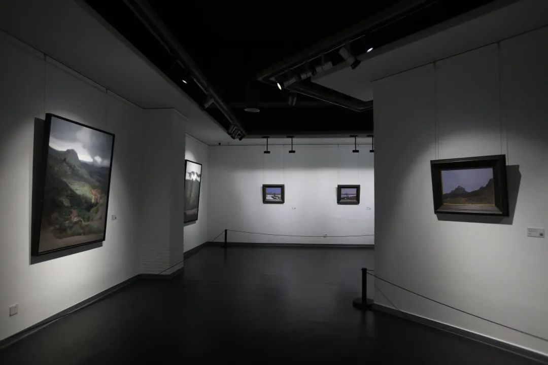 “静谧的力量——陆庆龙油画风景展”在凤凰艺都美术馆隆重开幕