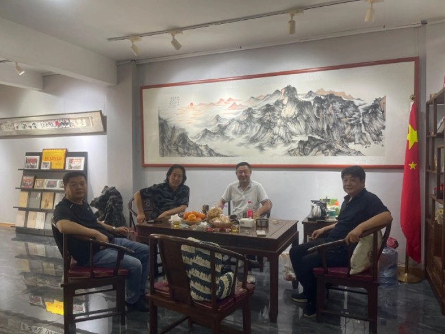 杨枫、徐永生和葛绪杰到蒙山画院指导工作，并创作写生
