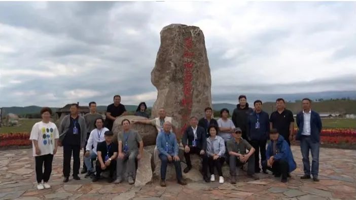 “呼伦贝尔油画之城”建设启动暨“中国油画名家主题作品展”开幕