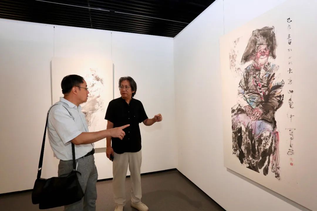 “任惠中中国人物画作品展览暨写生讲座活动”在天津举行，50余件作品呈现“象外之境”