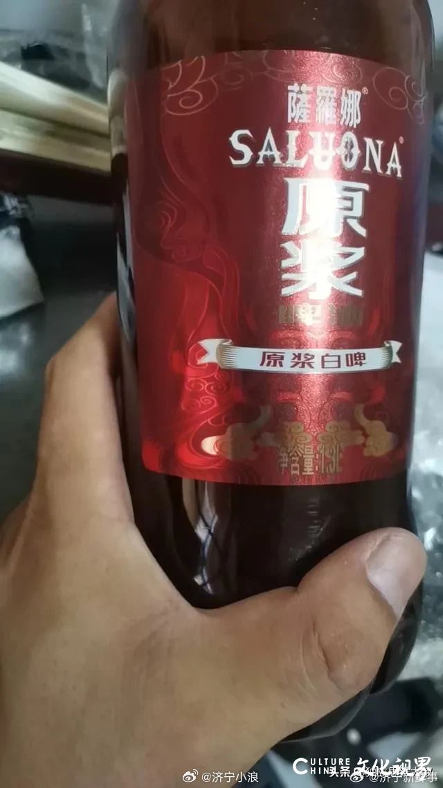 天天3·15丨济宁龙贵超市（赛宝店）购买1.5L的啤酒，实际到手1.3L