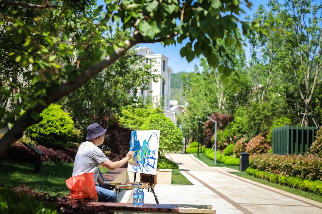 青岛波尔多：回归山野的居住环境，慢节奏的生活体验，才是治愈童年的良药