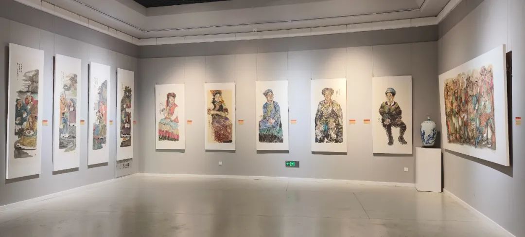 “泰岱·艺苑——至真心相·朱艳艳 2023年中国写意人物画邀请展”在泰安市美术馆开幕