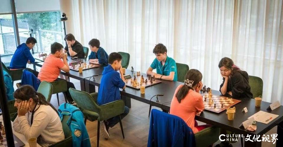 国际棋联U16奥赛中国队强势领跑，山东外国语队肖同表现亮眼未尝败绩