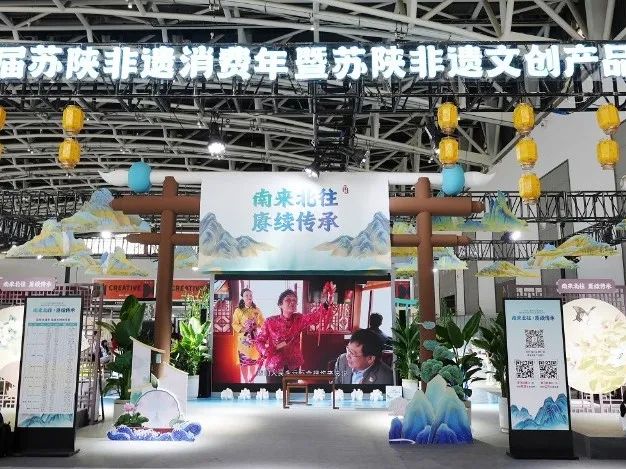 李海红棉絮画亮相第十届中国西部文化产业博览会