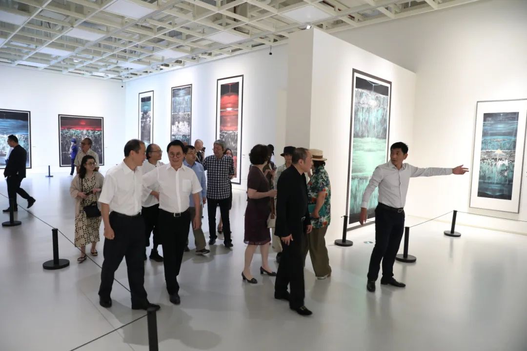 “天地人和·大道不孤——卢禹舜中国画作品展”开幕，展期至9月24日