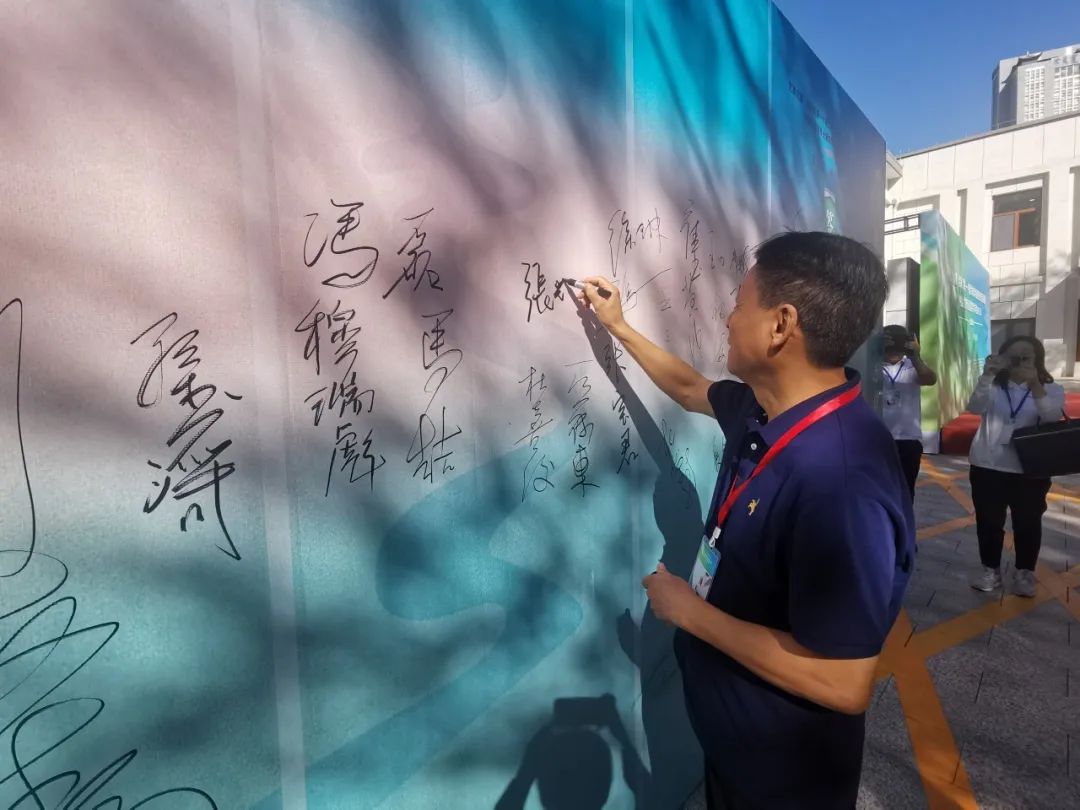 济南市美术馆（济南画院）艺术家受邀参加“中国大城市专业画院优秀作品联展暨中国大城市专业画院学术年会(第十三回)”