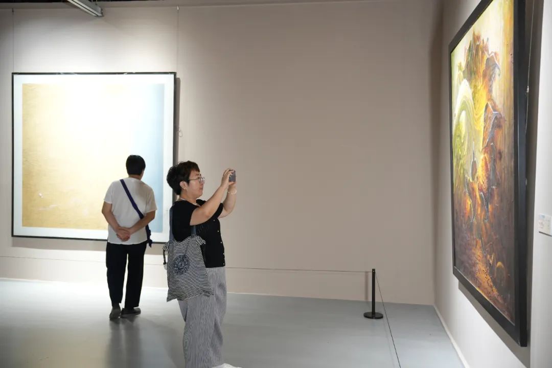 圆满收官！“故事里的黄河——山东黄河文化美术作品巡展”（重庆站）开幕